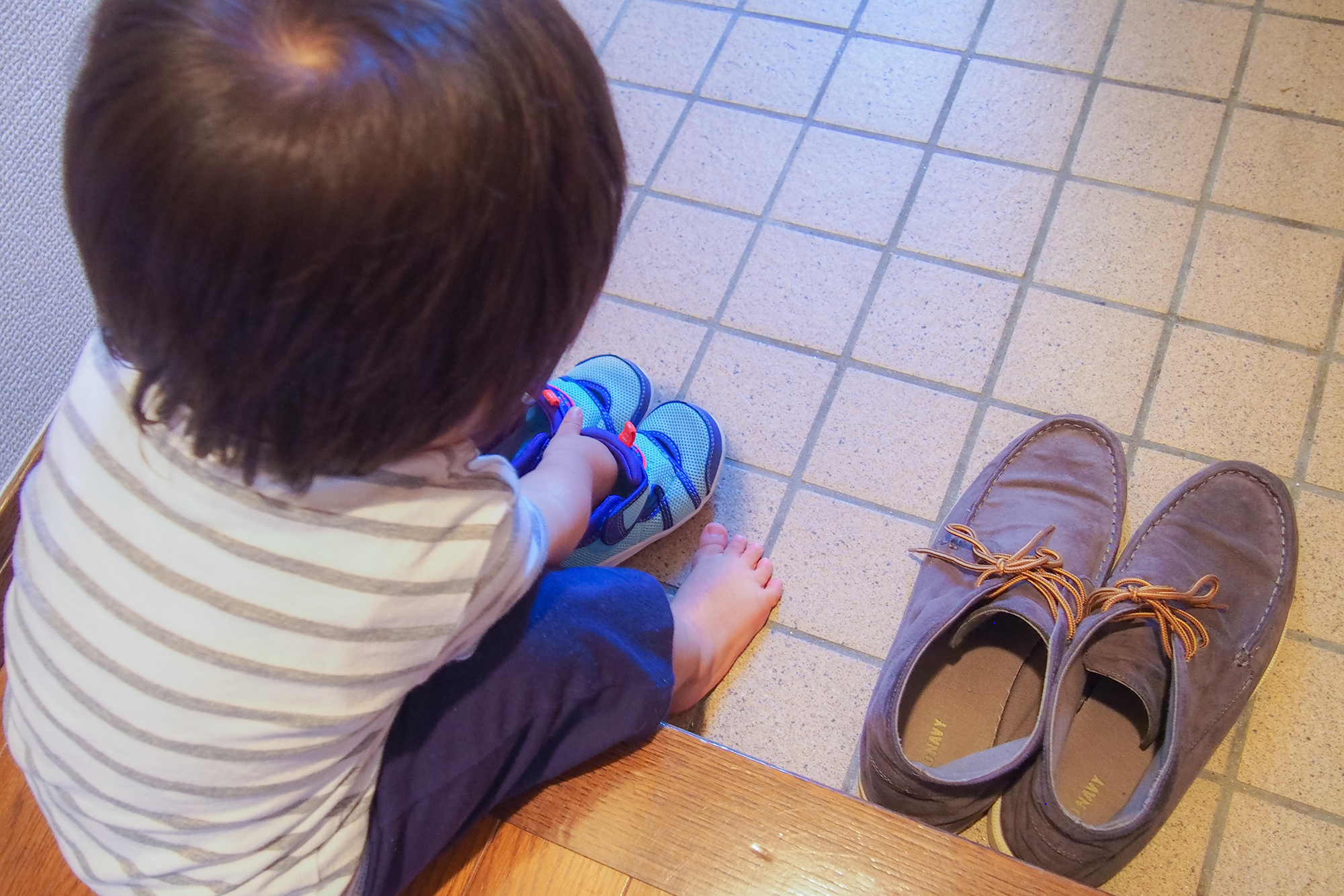 湿気がたまりやすい玄関 下駄箱のカビ対策で靴を守ろう ダニよけシリカのウッディラボ 読み物