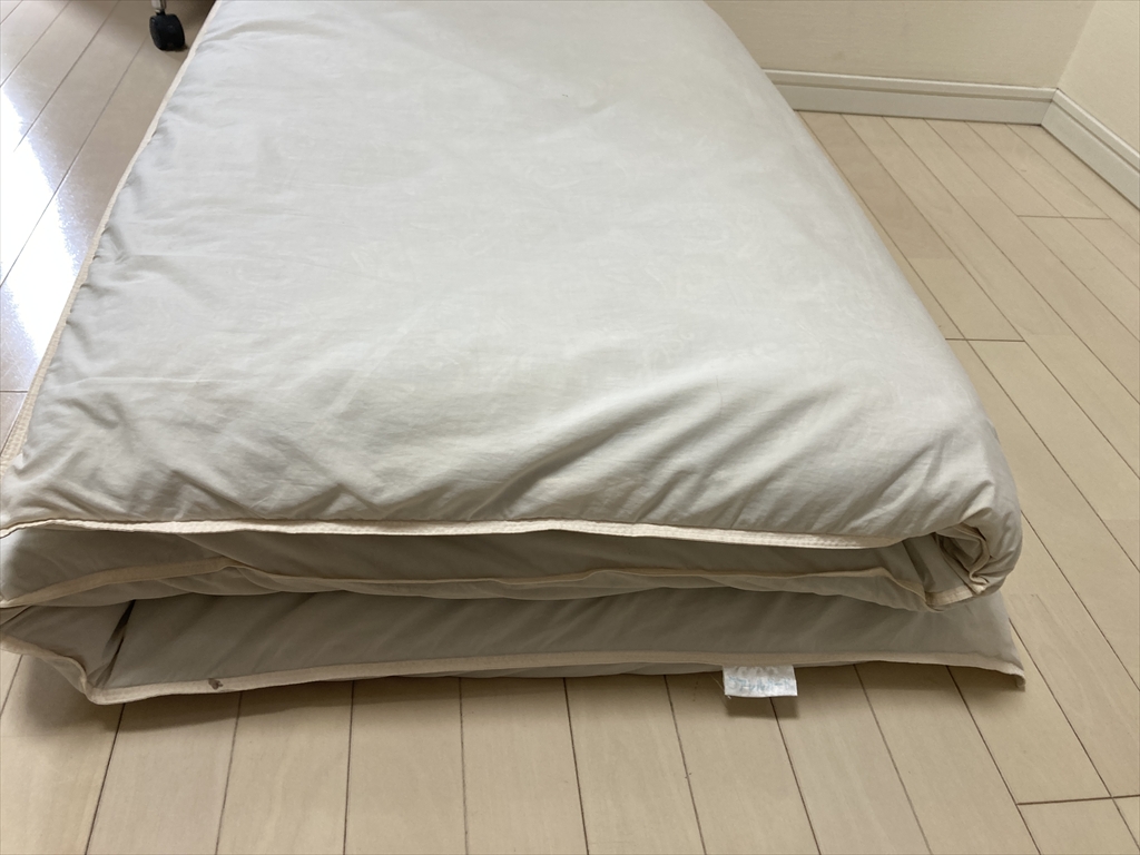 ダニを通さないシーツを使用する